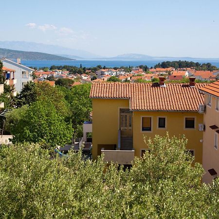 Apartment Lela Krk Town Exterior photo