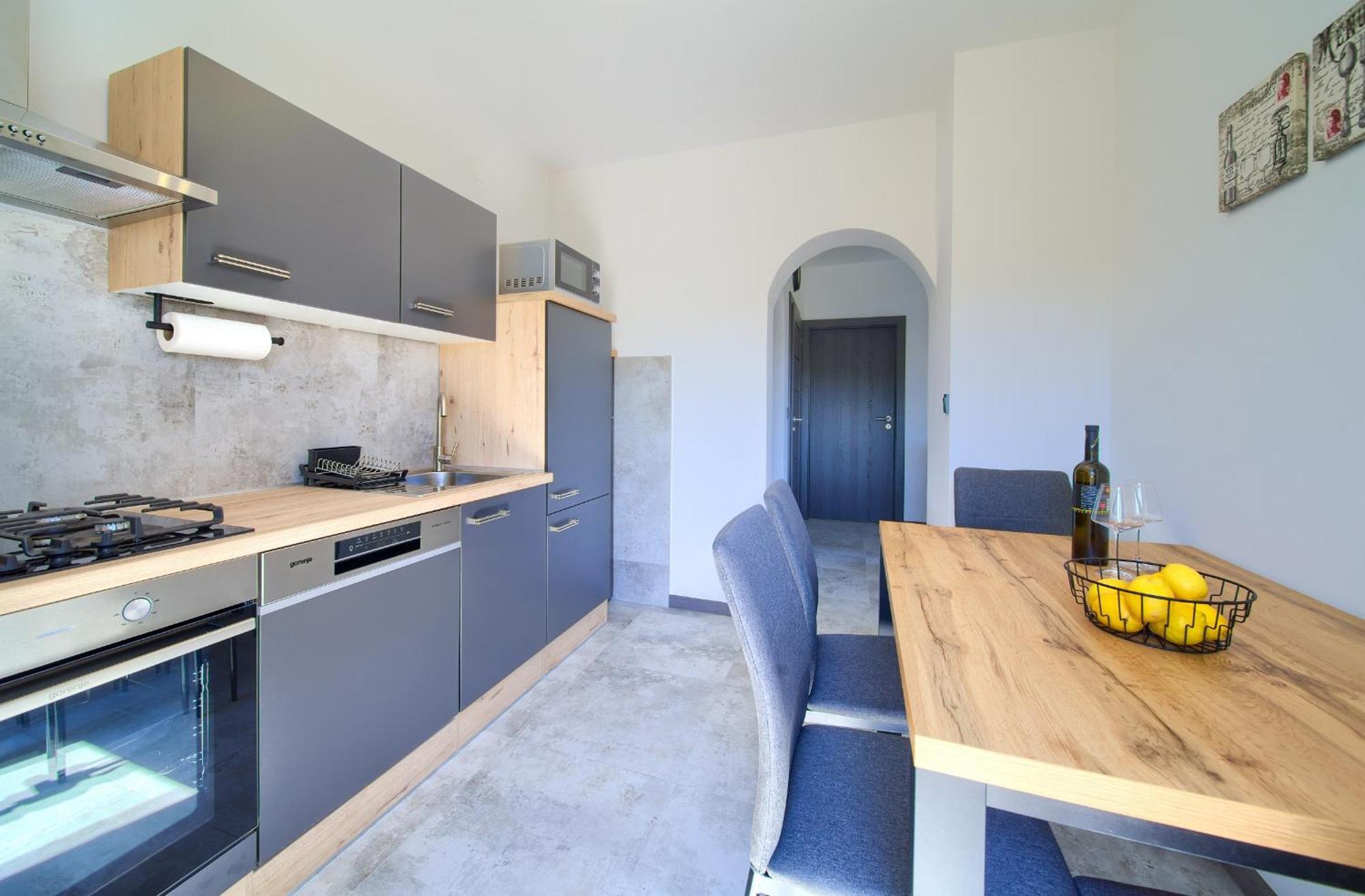 Apartment Lela Krk Town Exterior photo