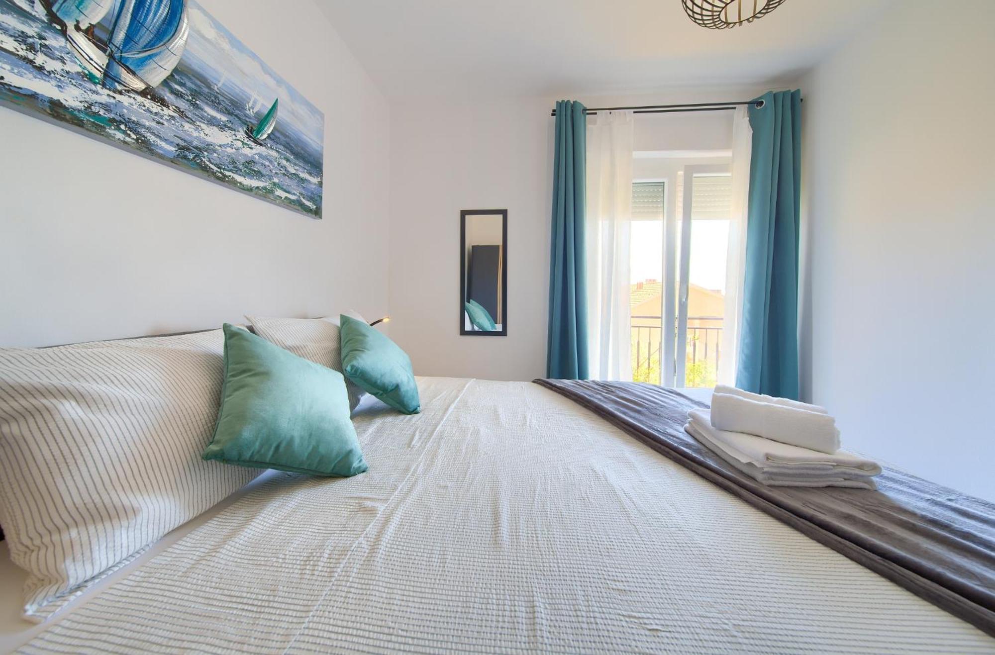 Apartment Lela Krk Town Exterior photo